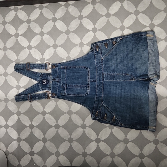 GAP Pants - Denim Short Overall